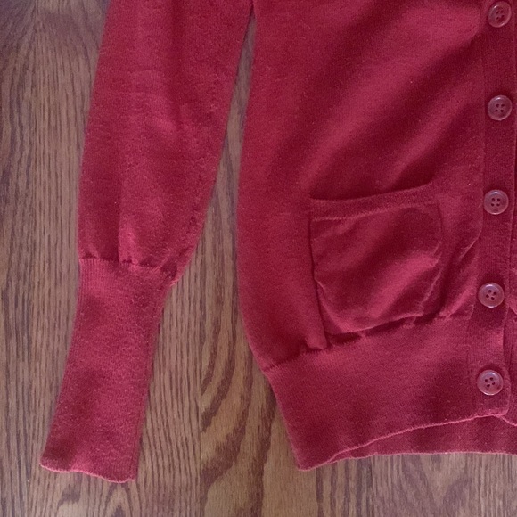 Red button up Link Cardigan - Picture 8 of 8